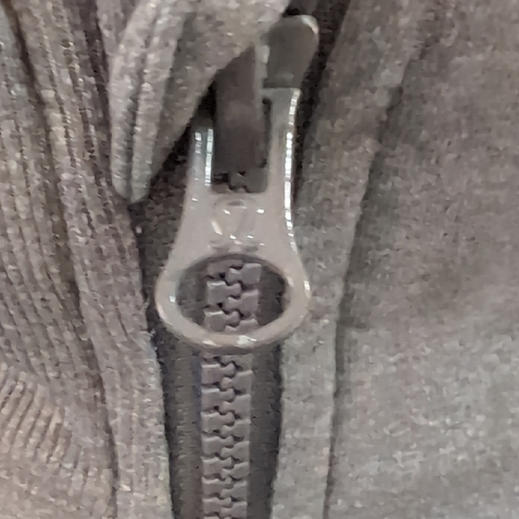 Lululemon Long Sleeve Zipper Running Jacket - Picture 2 of 7